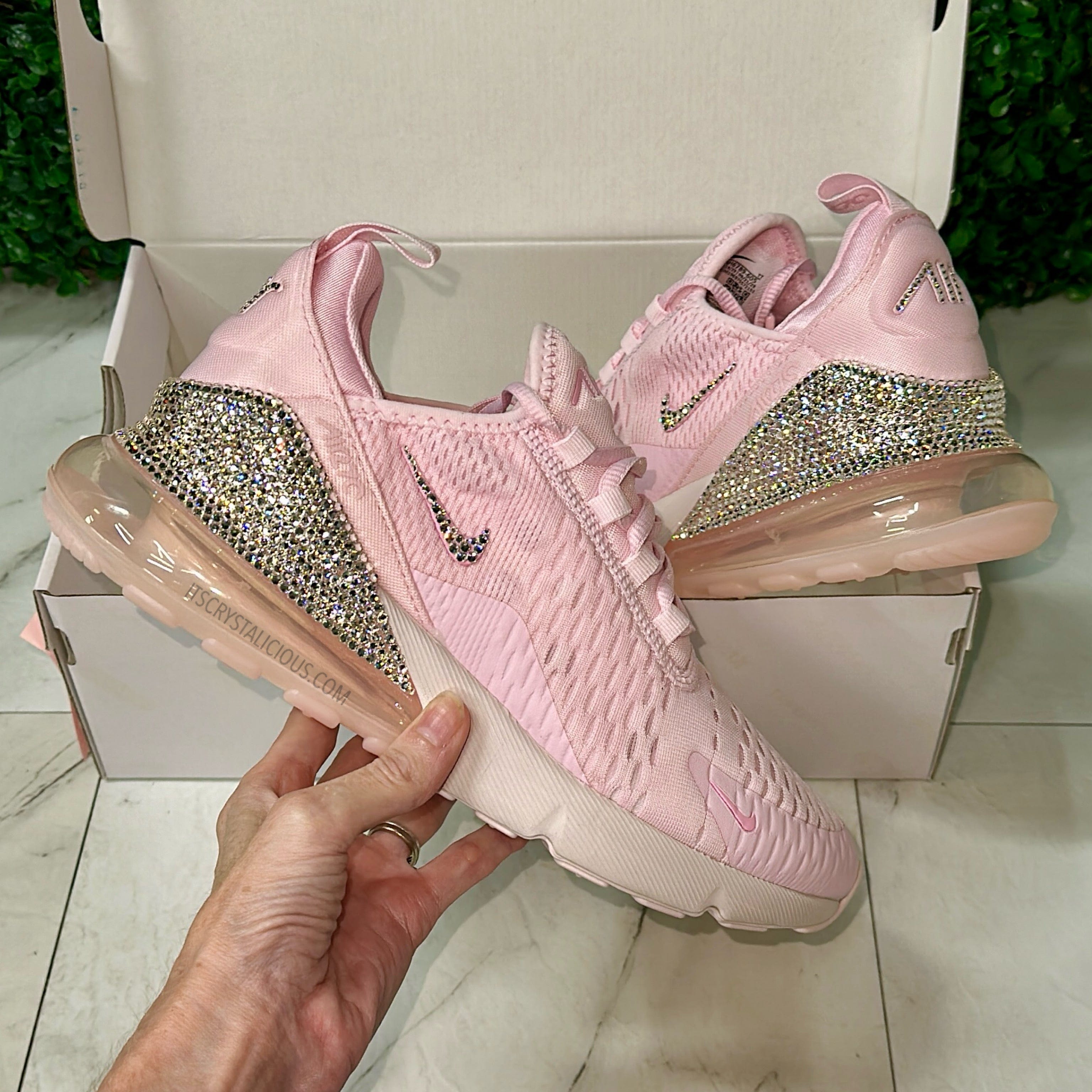 Nike 270 pink best sale