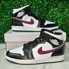 Jordan 1 - Panda/Fuchsia - Mids*