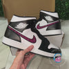 Jordan 1 - Panda/Fuchsia - Mids*